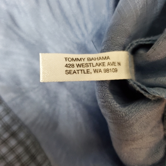 Tommy Bahama Shirt Men's M 100% Silk Blue Button Up Camp Shirt Hawaiian Pockets - Picture 6 of 11